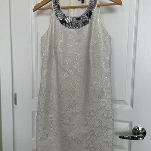 Elegant sleeveless dress